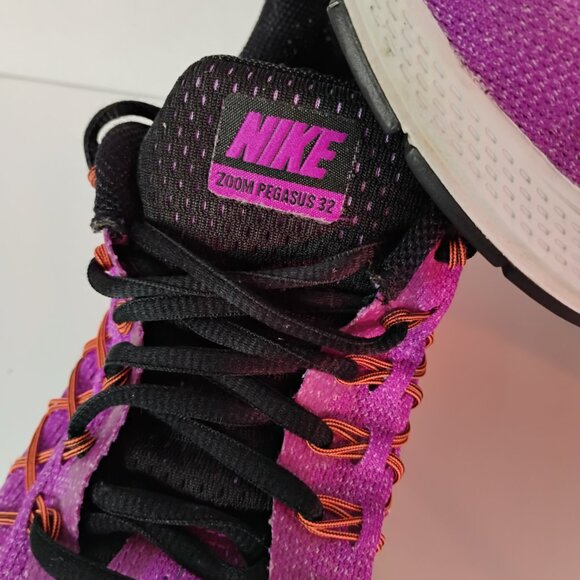 NIKE ZOOM PEGASUS 32 SHIELD RUNNING SHOE PURPLE - BLACK - WHITE SIZE 8.5 - Picture 5 of 8